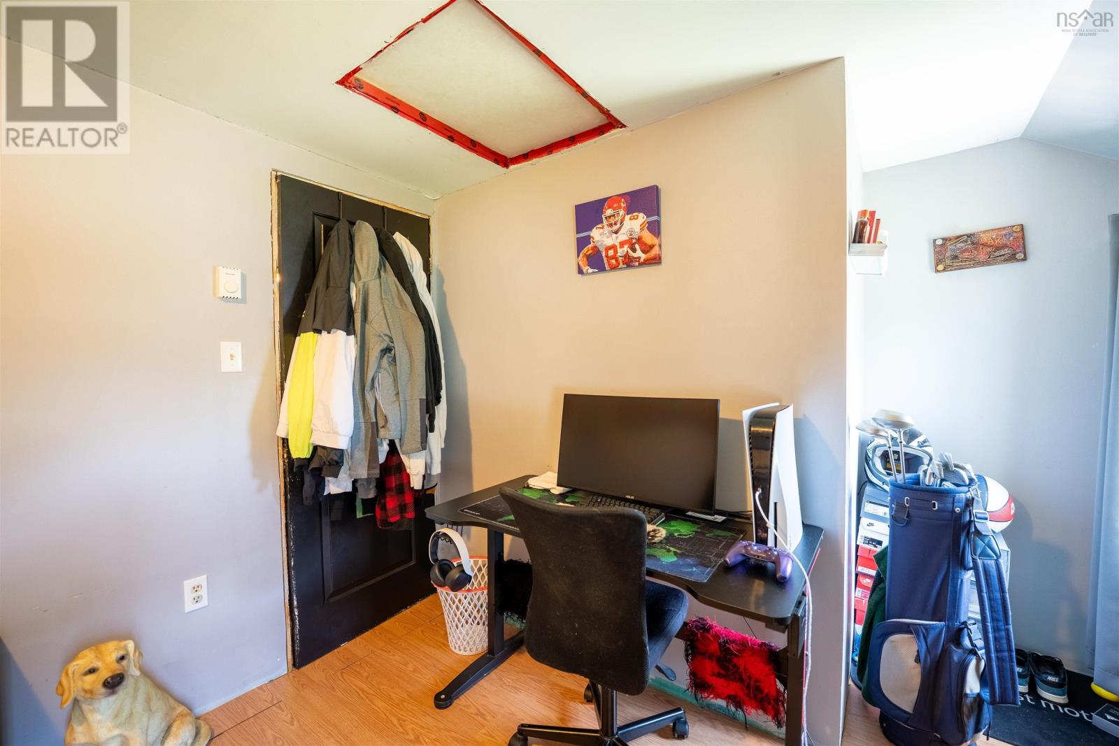 Property 22 of 30 of 101 9281 Highway 101