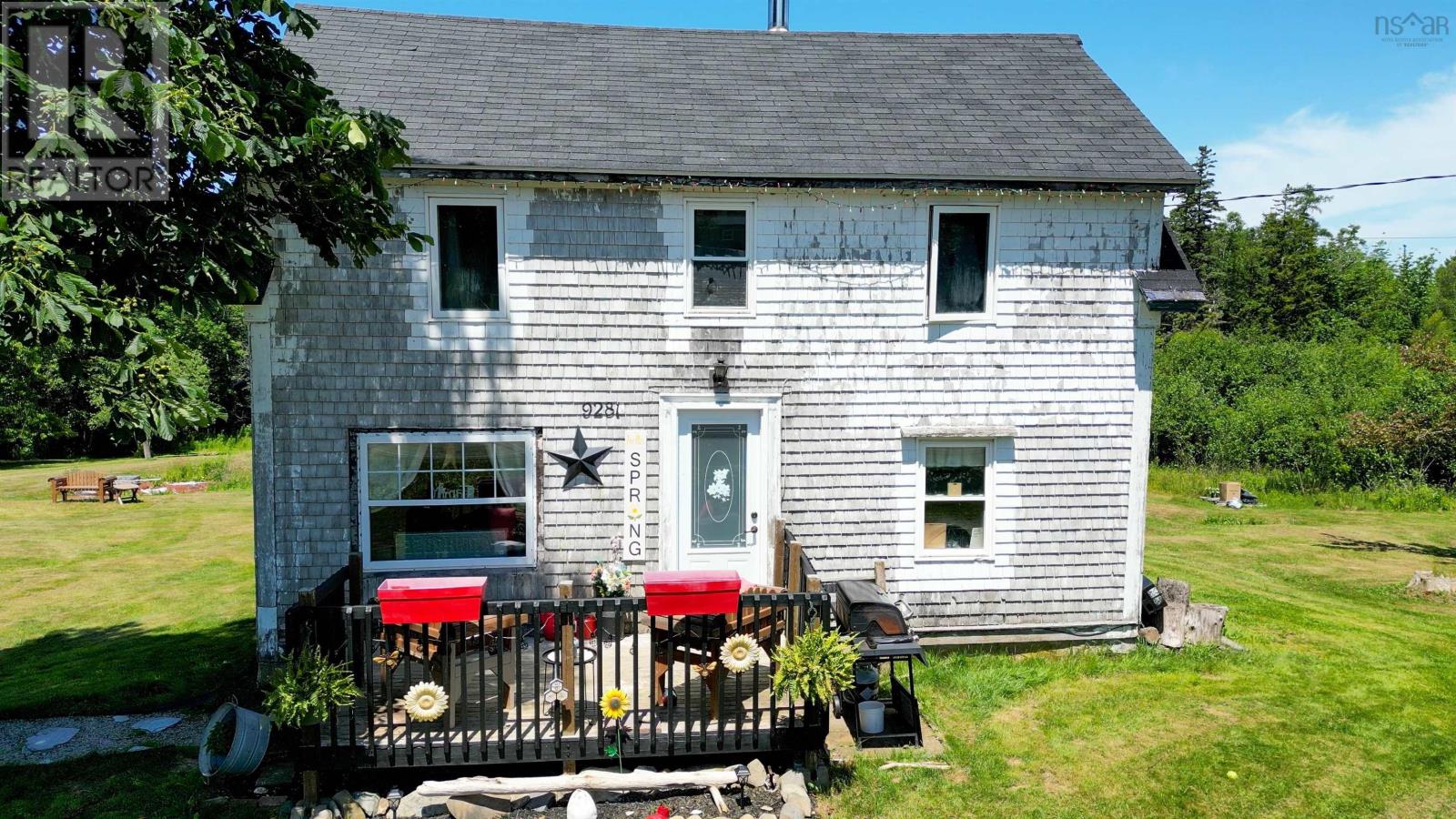 Property 9 of 30 of 101 9281 Highway 101