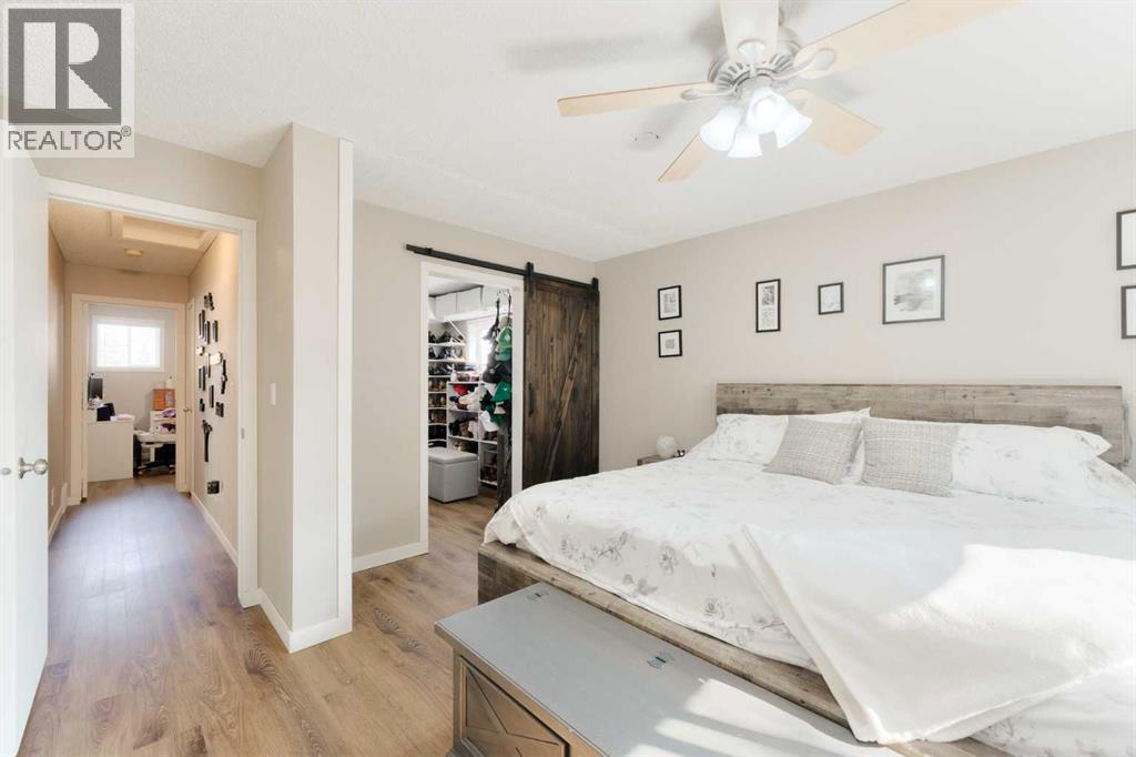 Single Family House 4 Level for Sale in  Macewan Meadow Way NW MacEwan Glen Calgary 