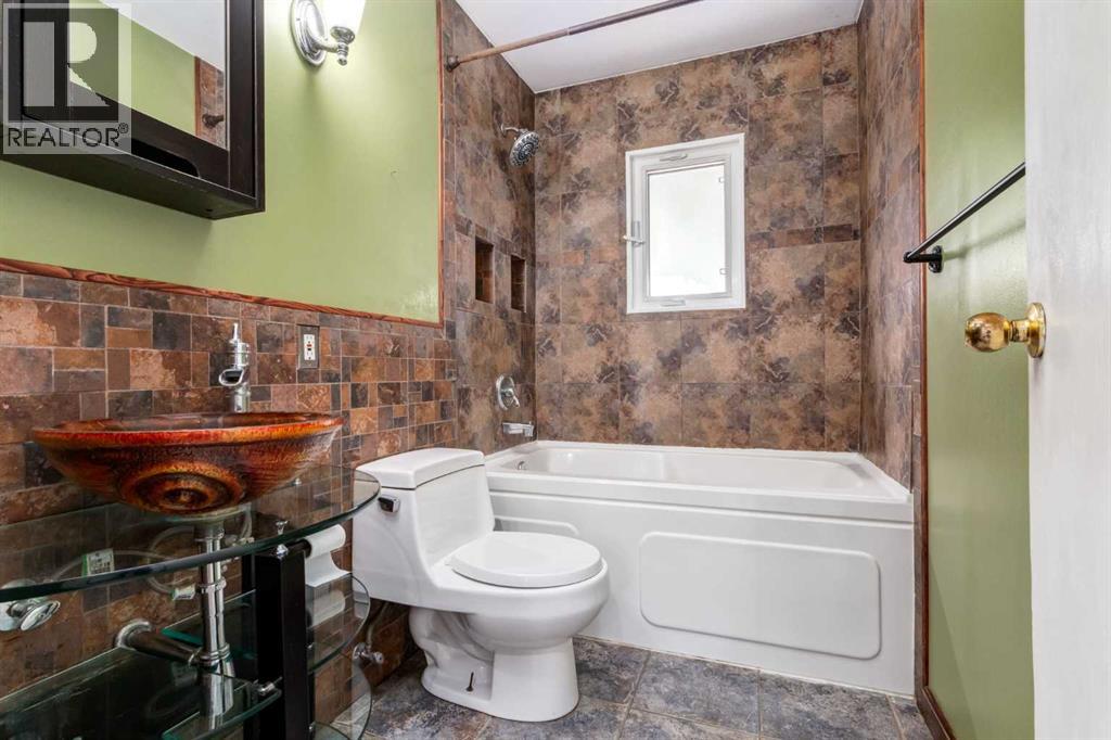 Single Family House Bungalow for Sale in  Bow Crescent NW Bowness Calgary 