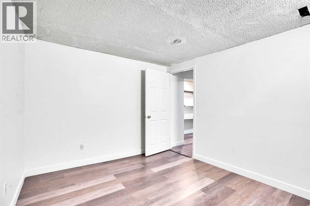 Single Family House for Sale in  Falmead Bay NE Falconridge Calgary 