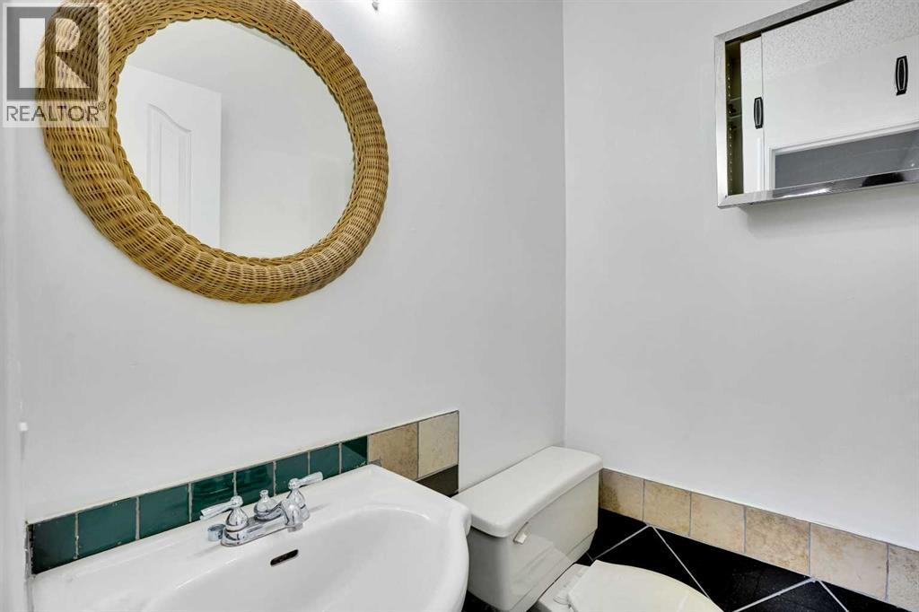 Single Family House for Sale in  Falmead Bay NE Falconridge Calgary 