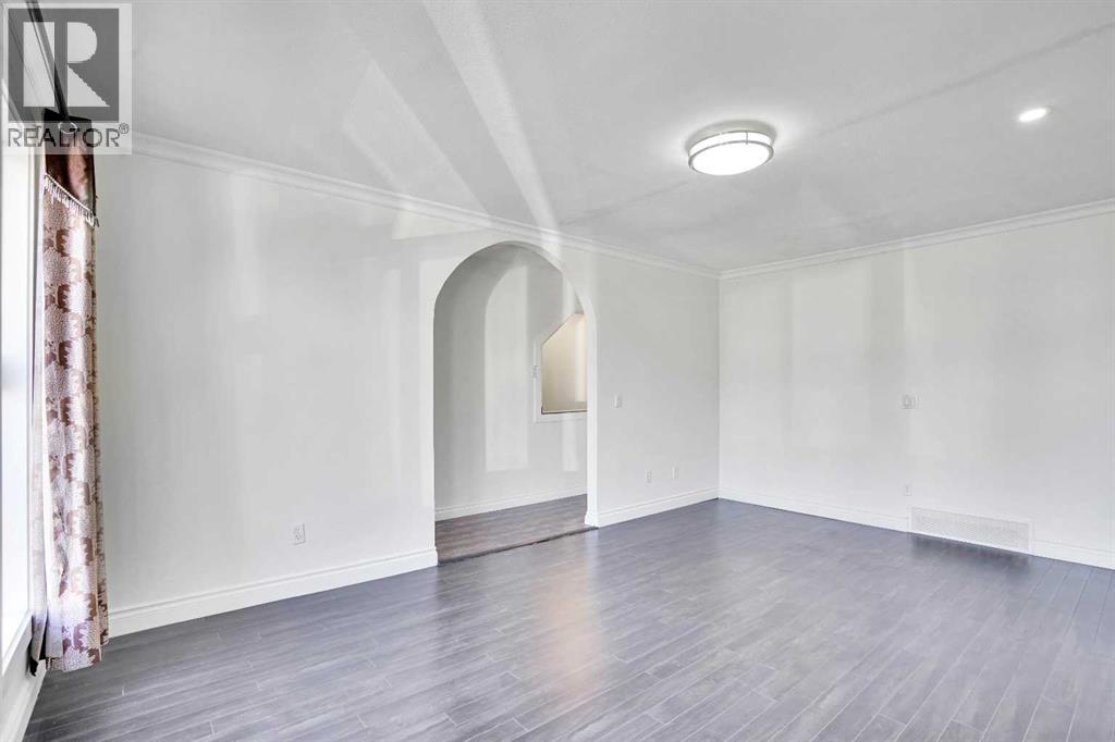 Single Family House for Sale in  Falmead Bay NE Falconridge Calgary 