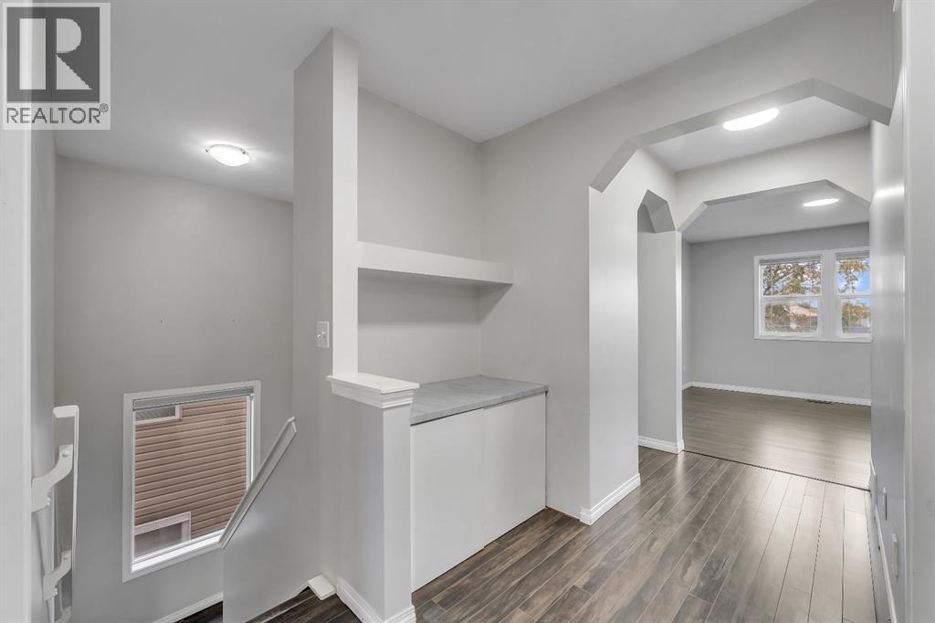 Single Family House for Sale in  Saddlebrook Way NE Saddle Ridge Calgary 