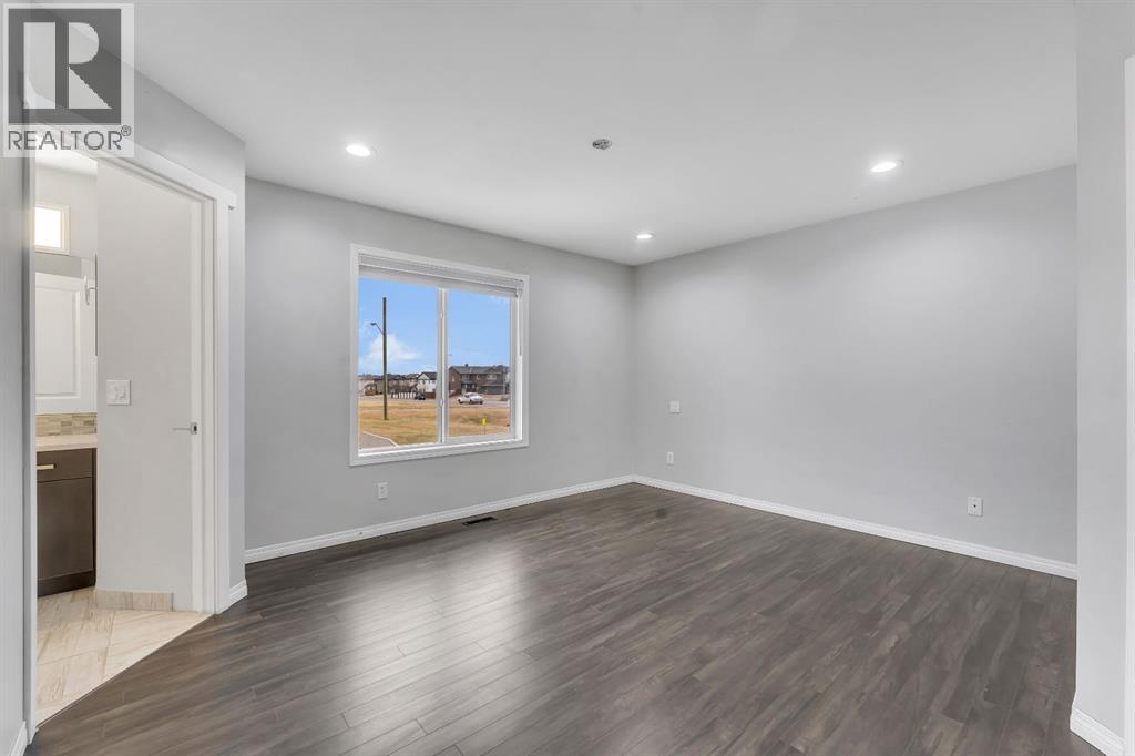 Single Family House for Sale in  Saddlebrook Way NE Saddle Ridge Calgary 