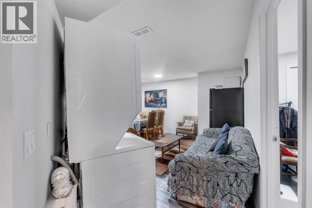 Single Family House for Sale in  Saddlebrook Way NE Saddle Ridge Calgary 