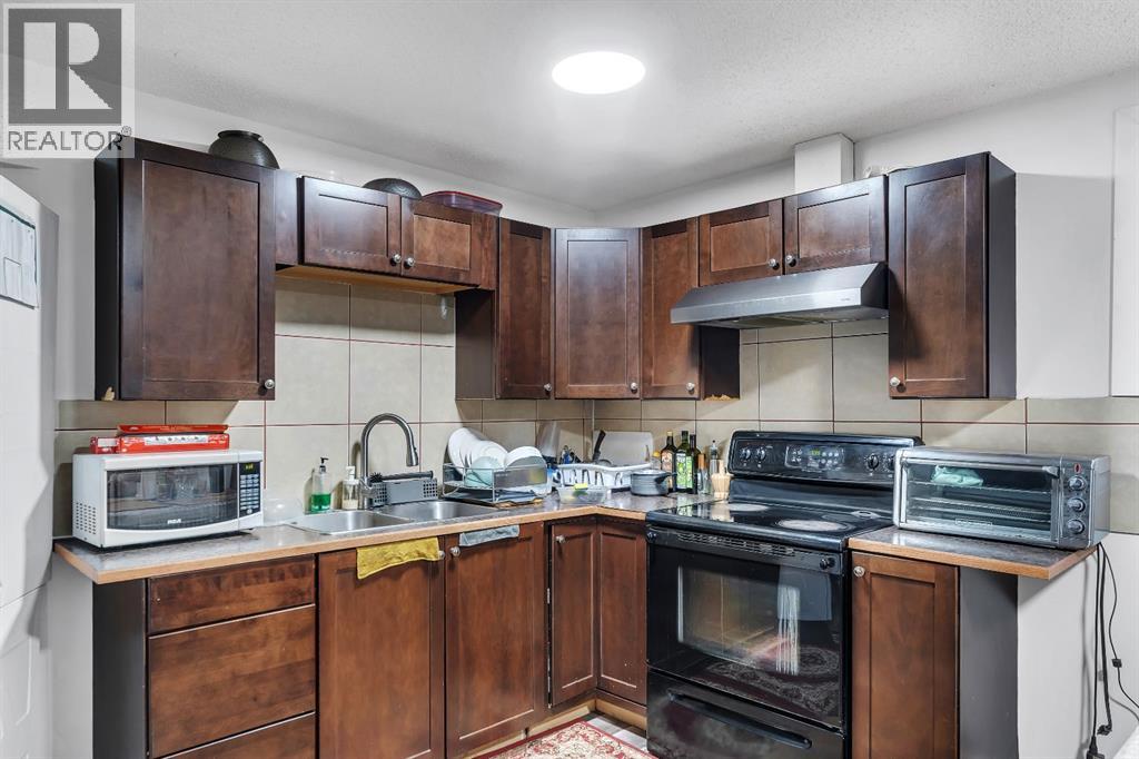 Single Family House for Sale in  Saddlebrook Way NE Saddle Ridge Calgary 
