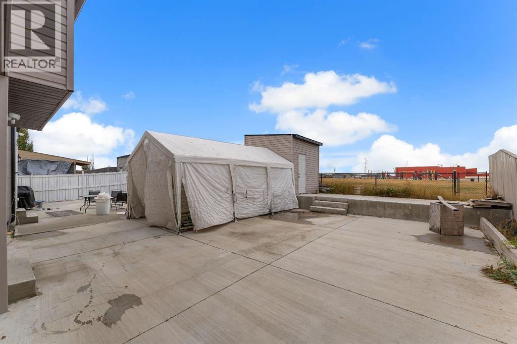 Single Family House for Sale in  Saddlebrook Way NE Saddle Ridge Calgary 