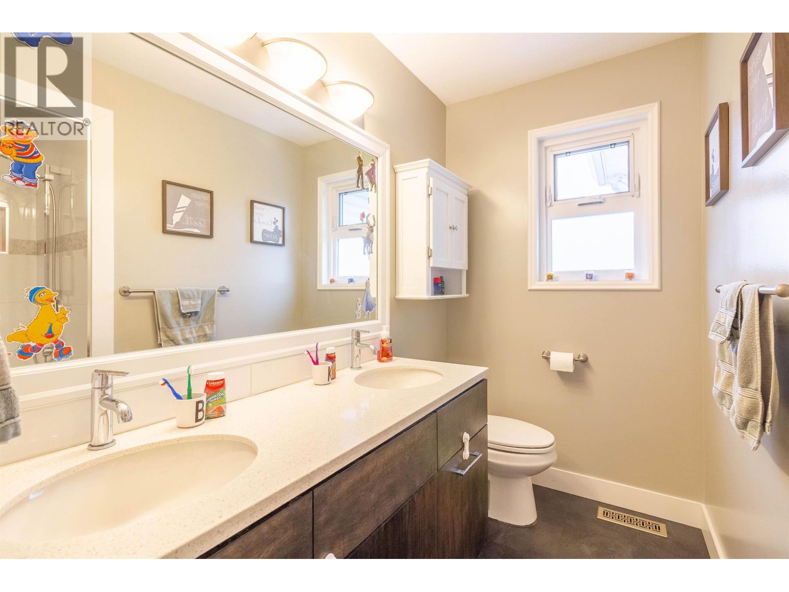 1872 WALNUT CRESCENT, Coquitlam