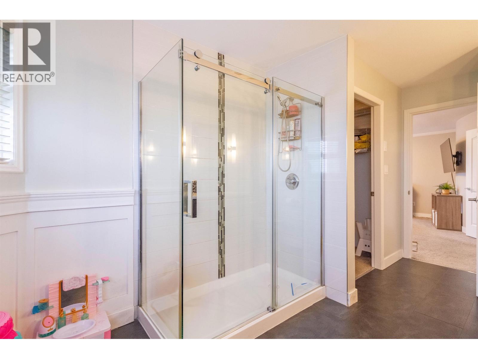 1872 WALNUT CRESCENT, Coquitlam