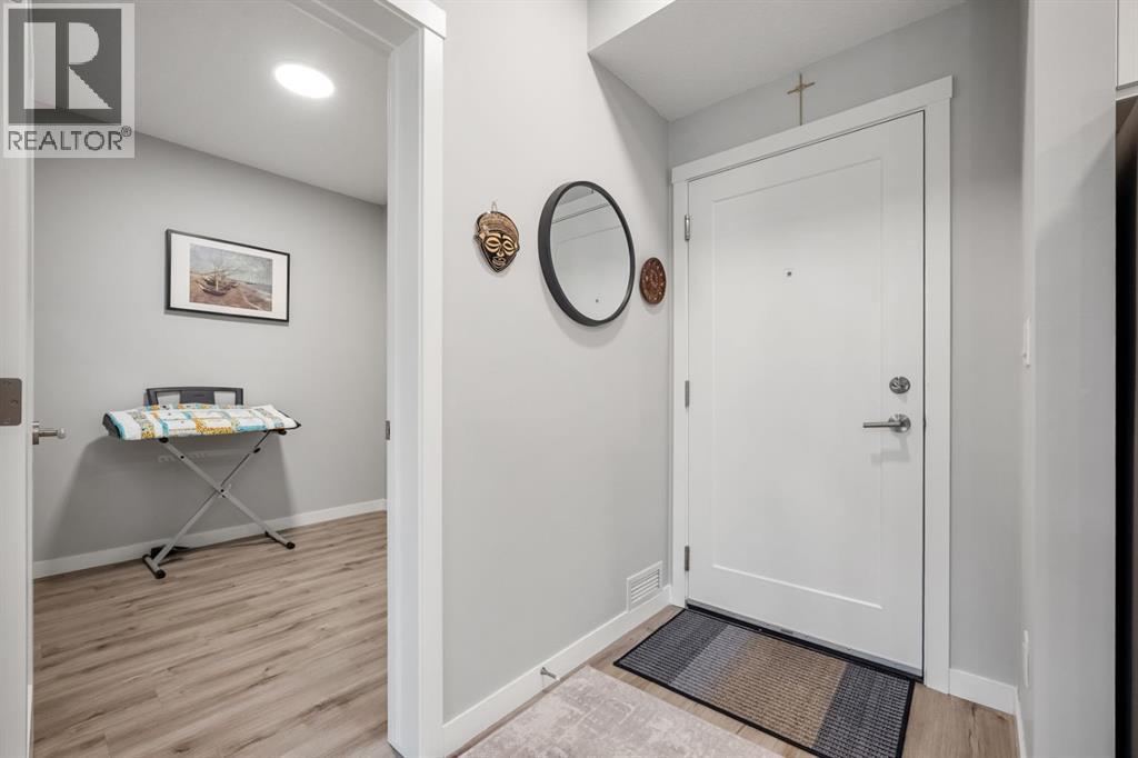 Single Family House for Sale in   Shawnee Square SW Shawnee Slopes Calgary 