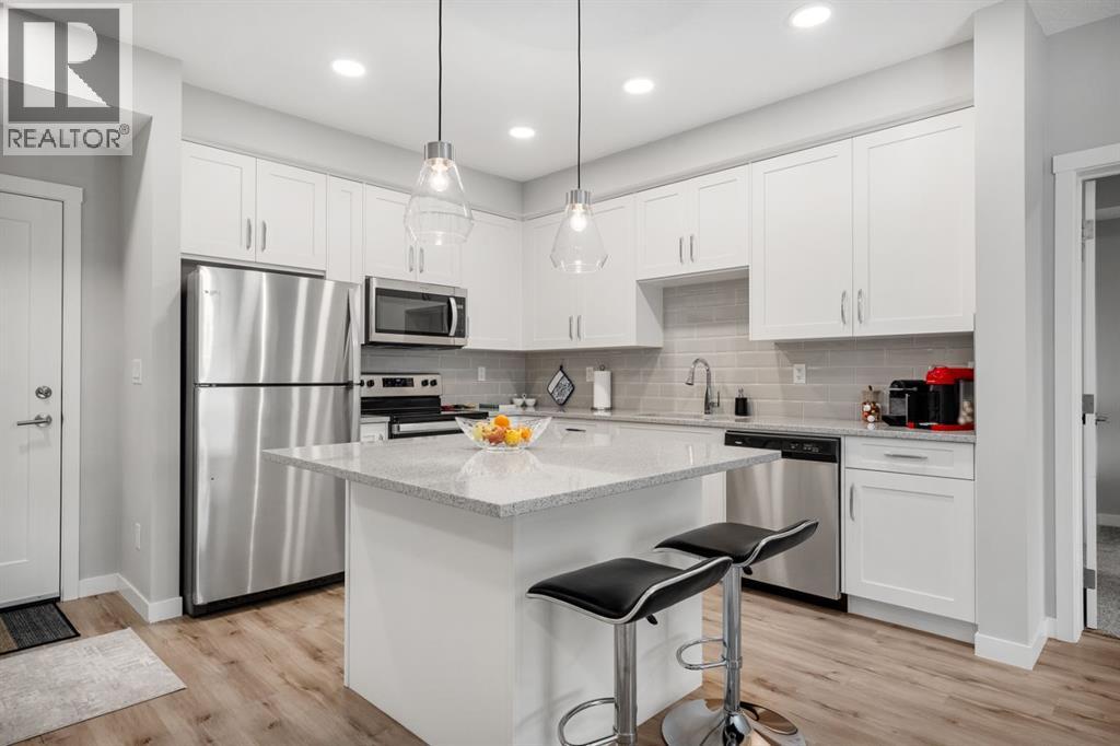 Single Family House for Sale in   Shawnee Square SW Shawnee Slopes Calgary 