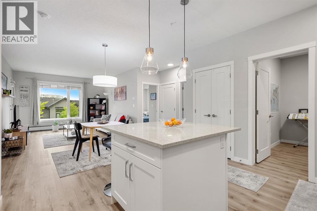 Single Family House for Sale in   Shawnee Square SW Shawnee Slopes Calgary 