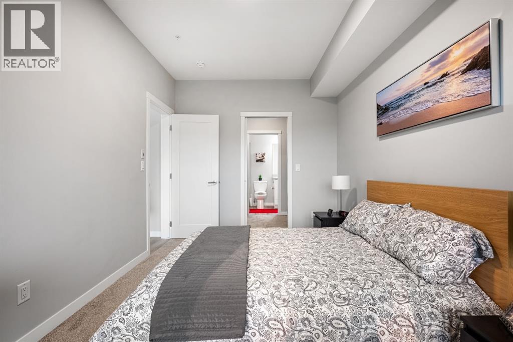 Single Family House for Sale in   Shawnee Square SW Shawnee Slopes Calgary 