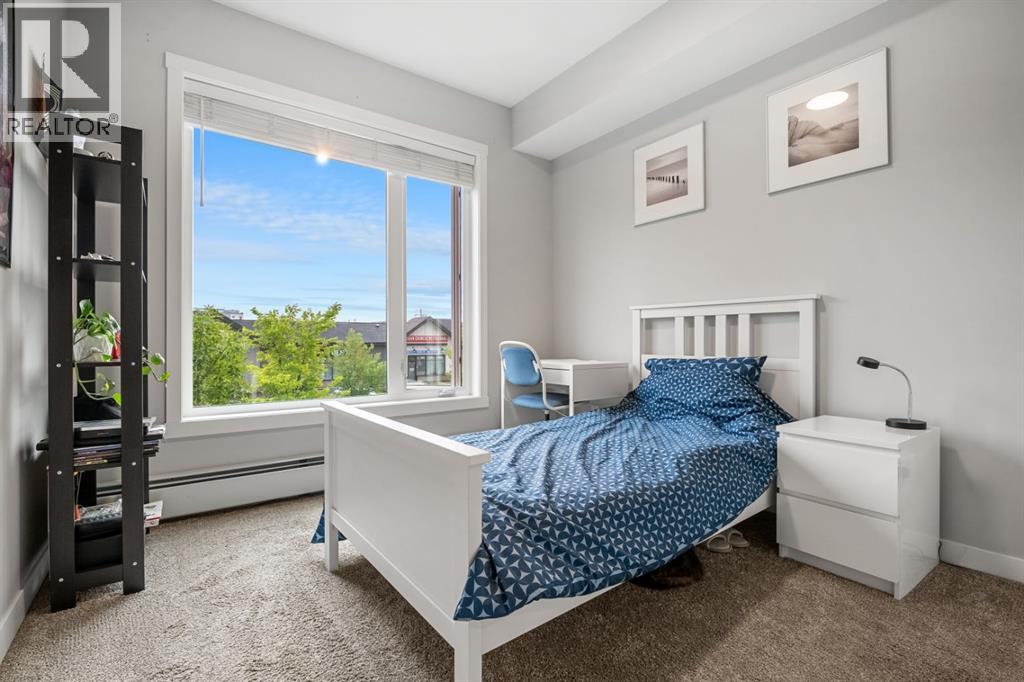 Single Family House for Sale in   Shawnee Square SW Shawnee Slopes Calgary 