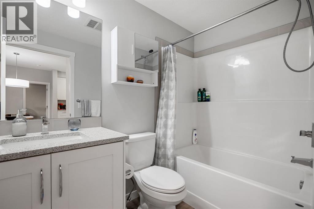 Single Family House for Sale in   Shawnee Square SW Shawnee Slopes Calgary 