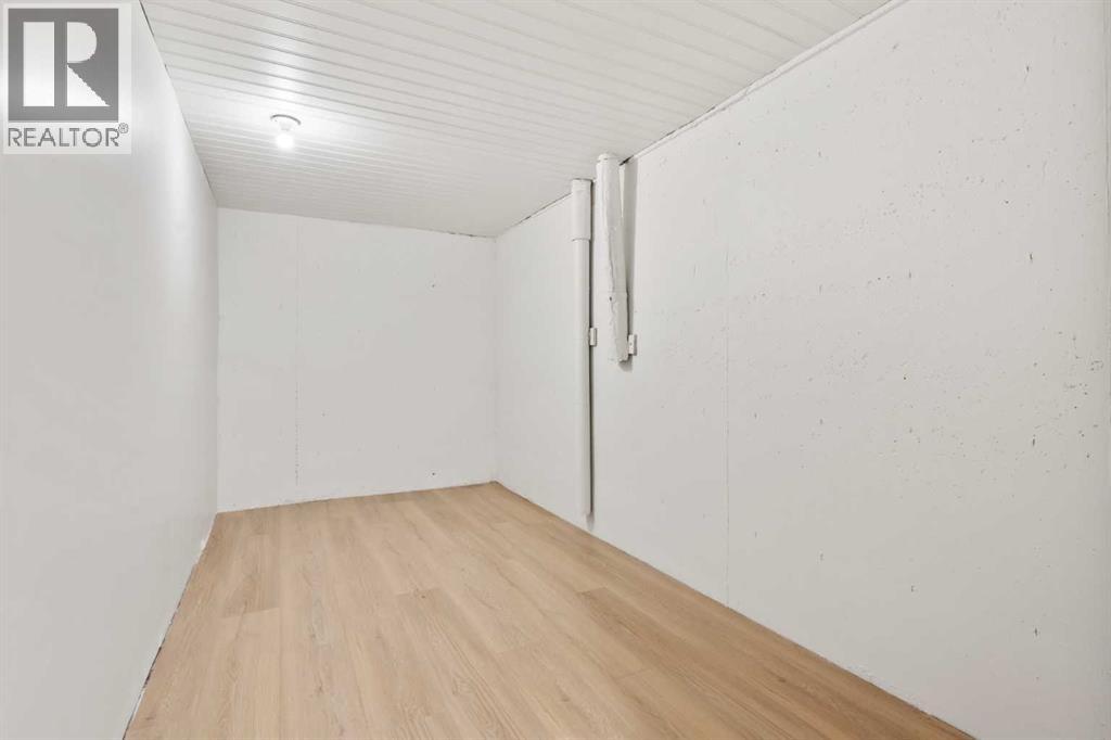 Single Family House Bungalow for Sale in  Sierra Morena Place SW Signal Hill Calgary 