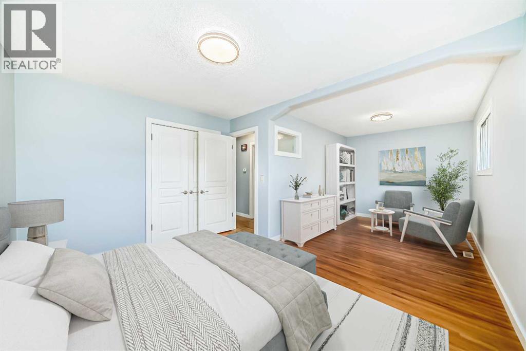 Single Family House Bungalow for Sale in  Pennsburg Way SE Penbrooke Meadows Calgary 