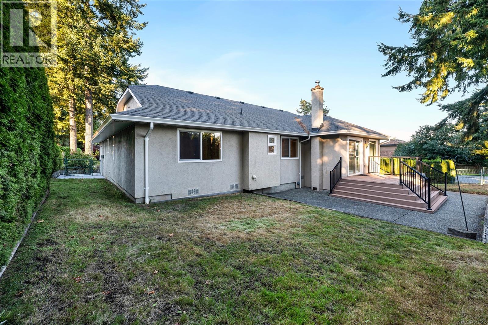  2431 Wilcox Terrace, Central Saanich