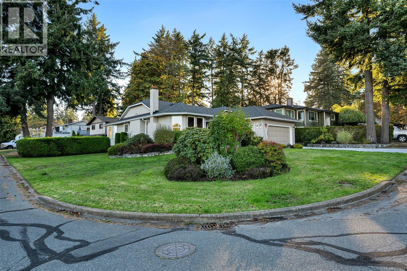  2431 Wilcox Terrace, Central Saanich