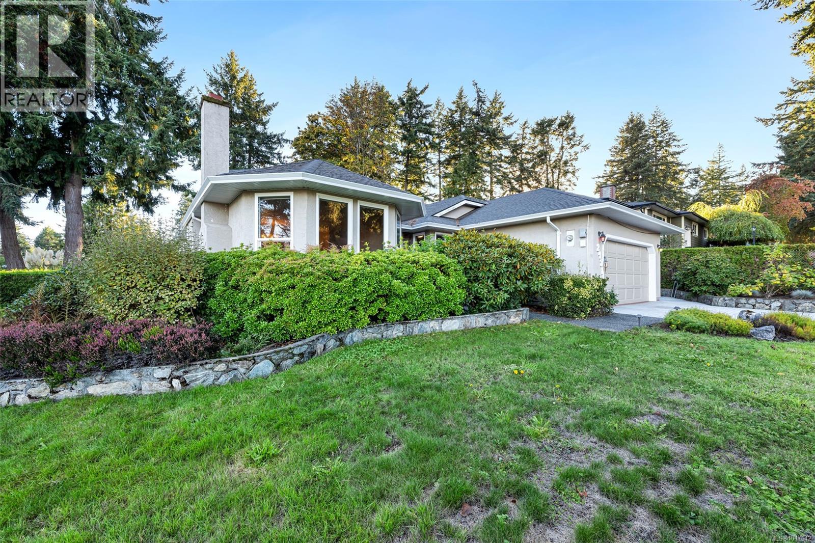  2431 Wilcox Terrace, Central Saanich
