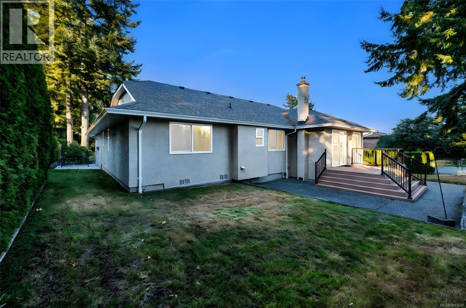  2431 Wilcox Terrace, Central Saanich