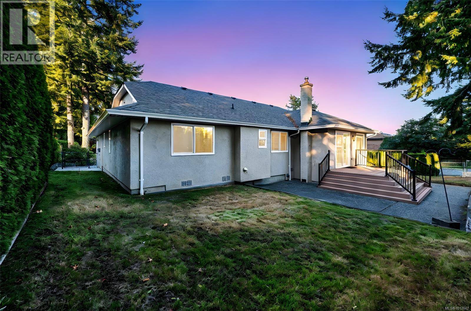  2431 Wilcox Terrace, Central Saanich