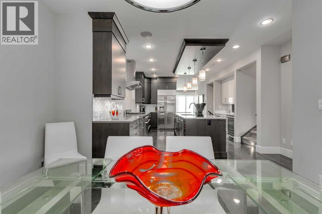 Single Family House for Sale in   Avenue SW Windsor Park Calgary 