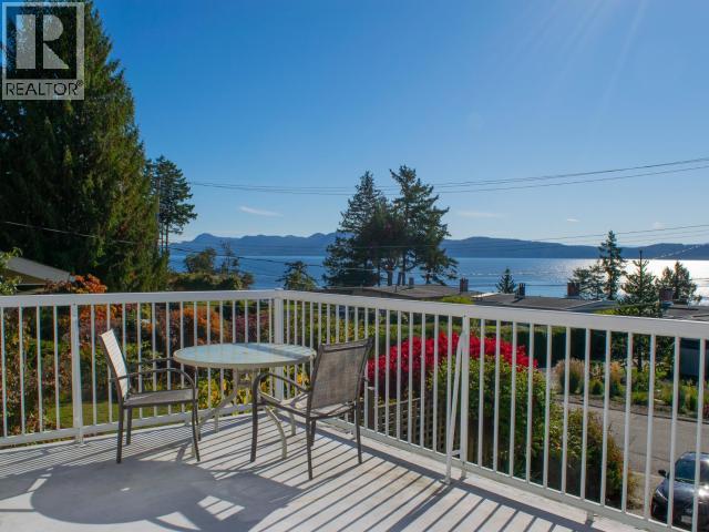 7173 WESTMINSTER STREET, Powell River
