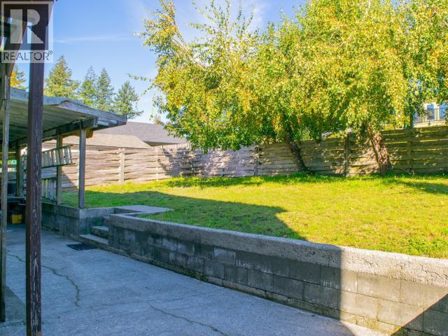7173 WESTMINSTER STREET, Powell River