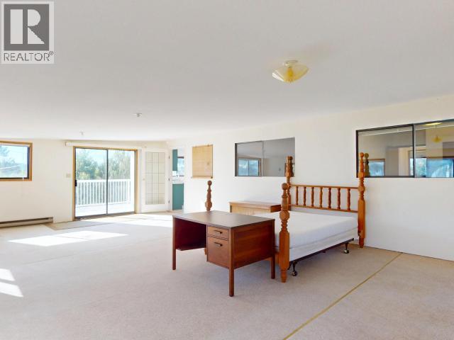 7173 WESTMINSTER STREET, Powell River