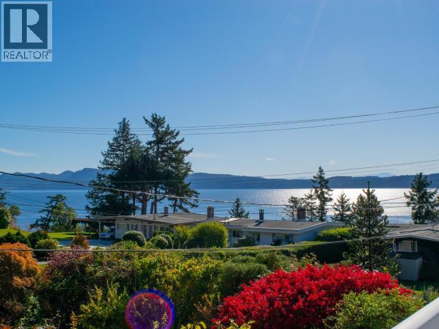 7173 WESTMINSTER STREET, Powell River