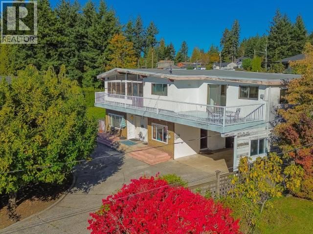 7173 WESTMINSTER STREET, Powell River