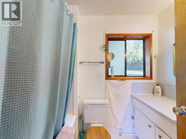 7173 WESTMINSTER STREET, Powell River