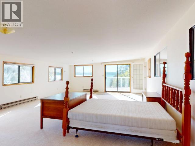 7173 WESTMINSTER STREET, Powell River