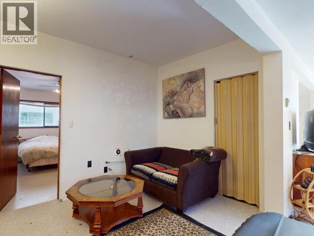 7173 WESTMINSTER STREET, Powell River