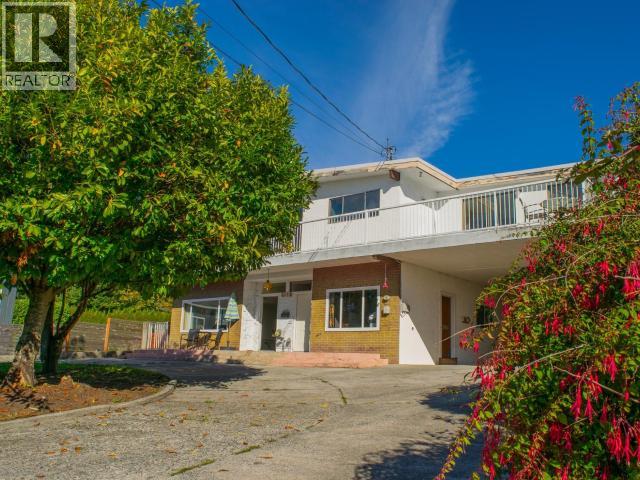 7173 WESTMINSTER STREET, Powell River