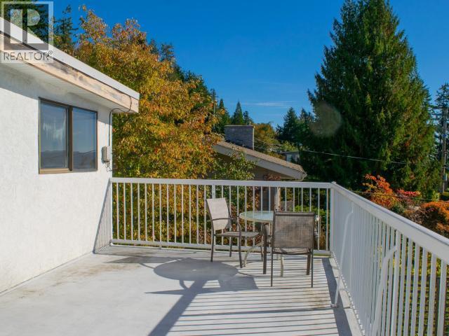 7173 WESTMINSTER STREET, Powell River