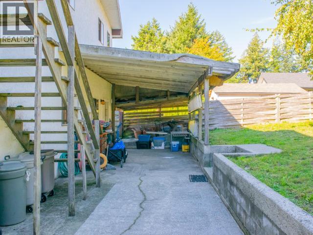7173 WESTMINSTER STREET, Powell River