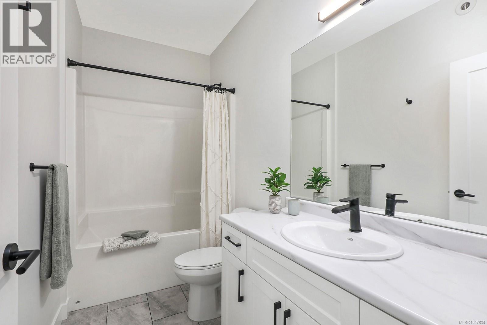 25 1505 Croation Rd, Campbell River