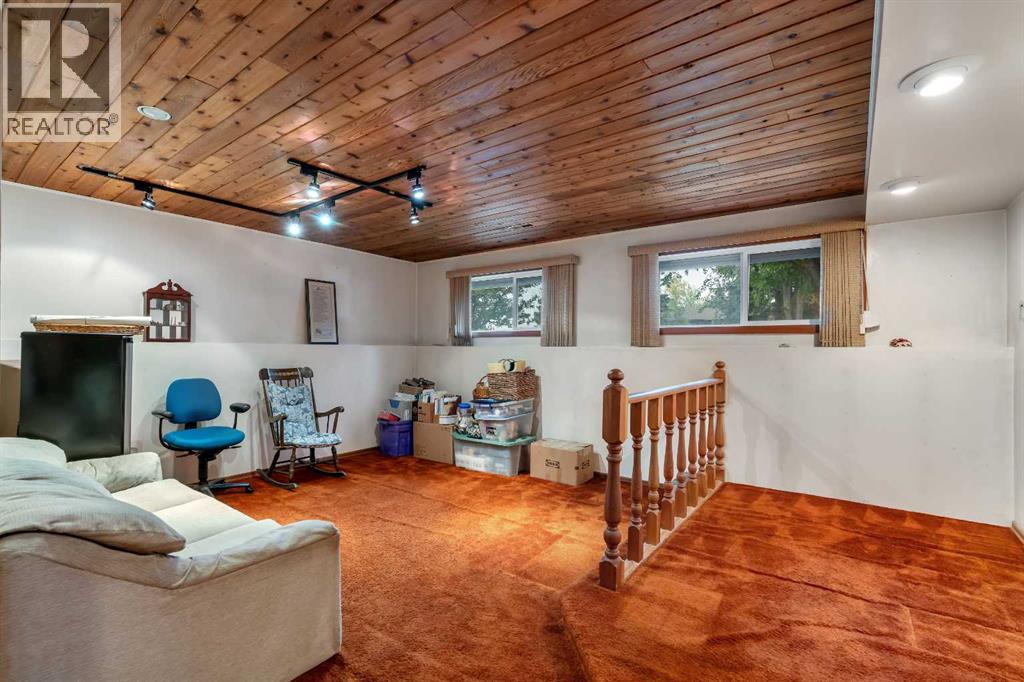 Single Family House 4 Level for Sale in   Avenue NE Rundle Calgary 