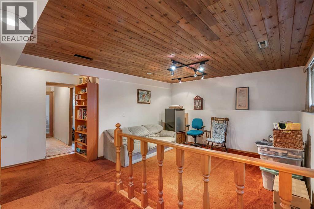 Single Family House 4 Level for Sale in   Avenue NE Rundle Calgary 