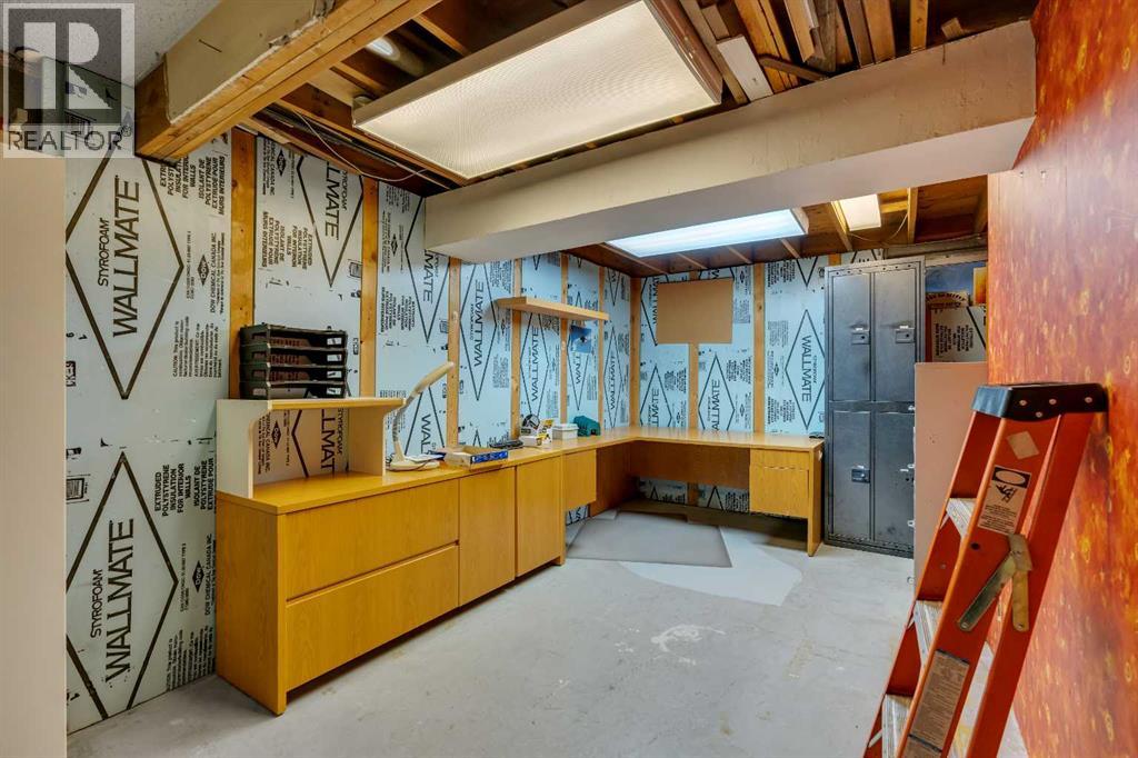 Single Family House 4 Level for Sale in   Avenue NE Rundle Calgary 