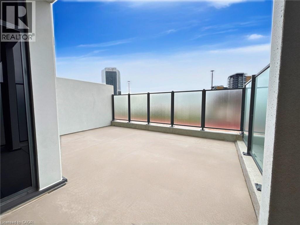 25 WELLINGTON Street S Unit# 414