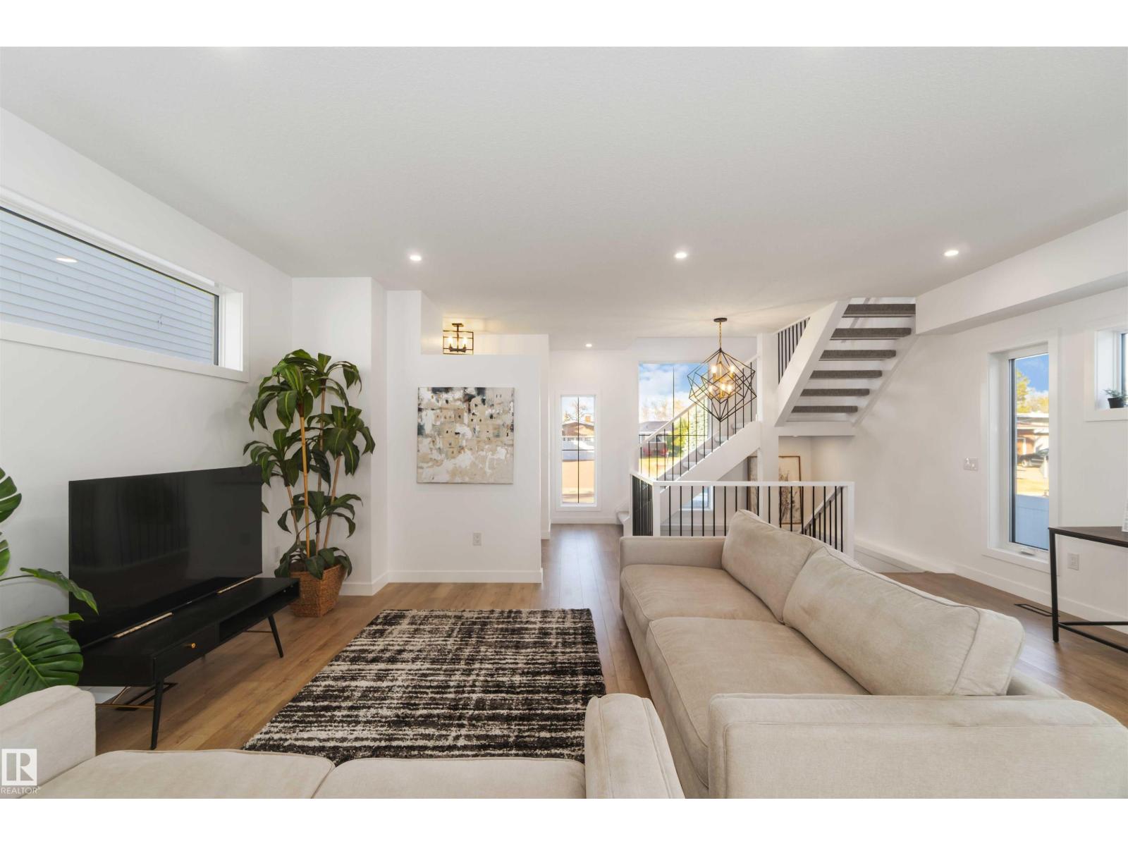 7505 ROWLAND RD NW, Edmonton