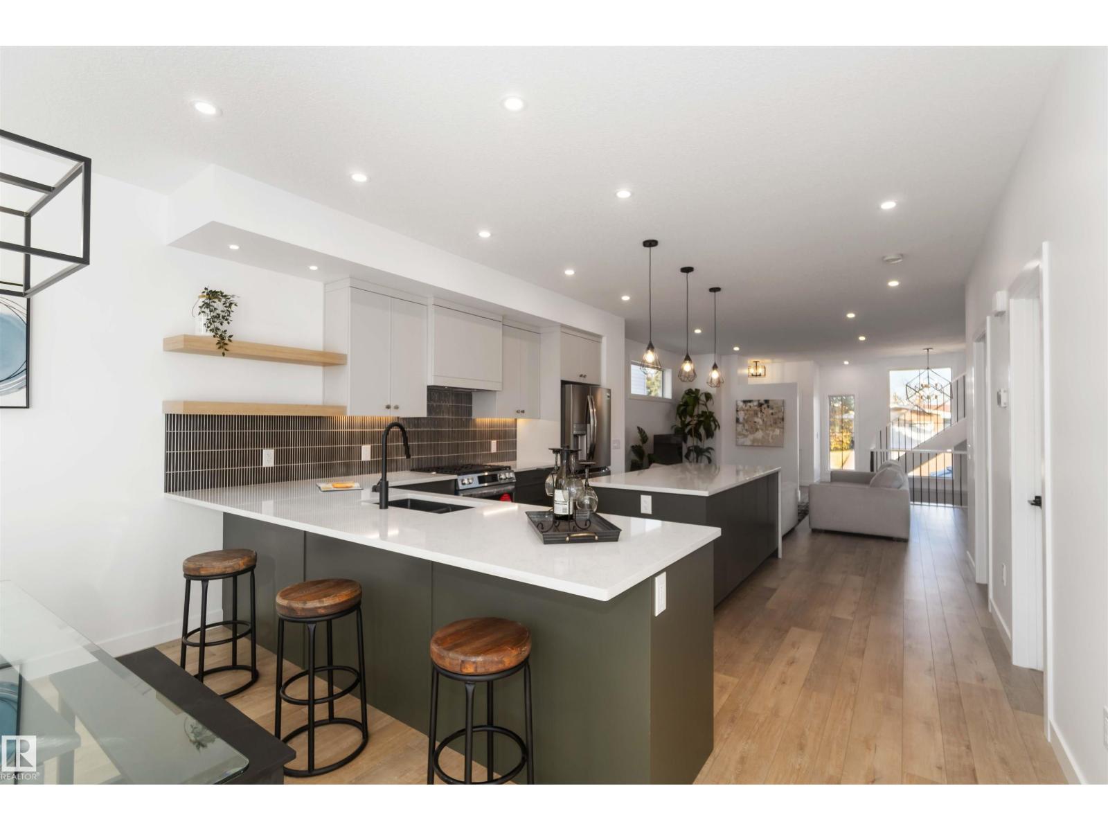 7505 ROWLAND RD NW, Edmonton