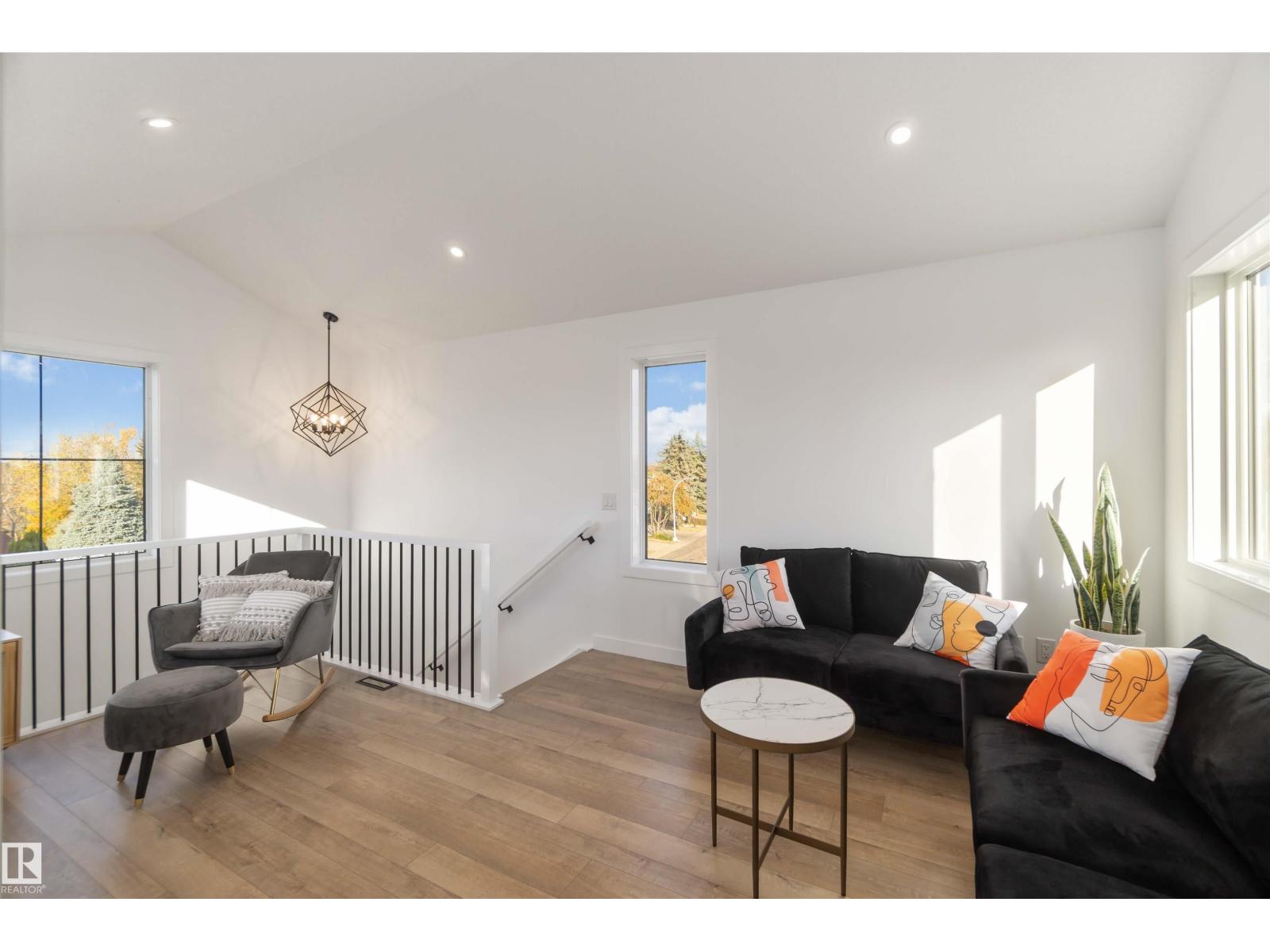 7505 ROWLAND RD NW, Edmonton