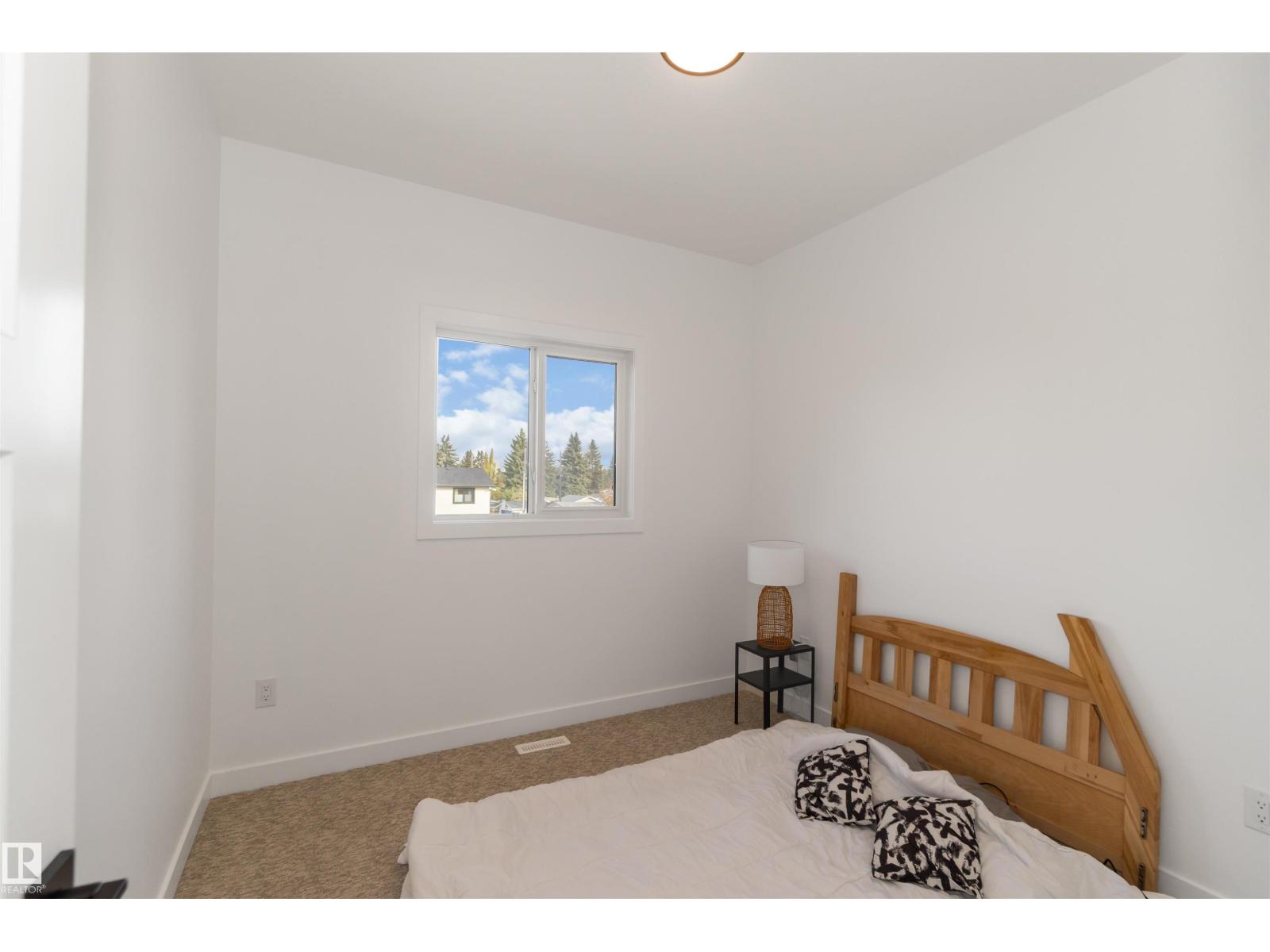 7505 ROWLAND RD NW, Edmonton