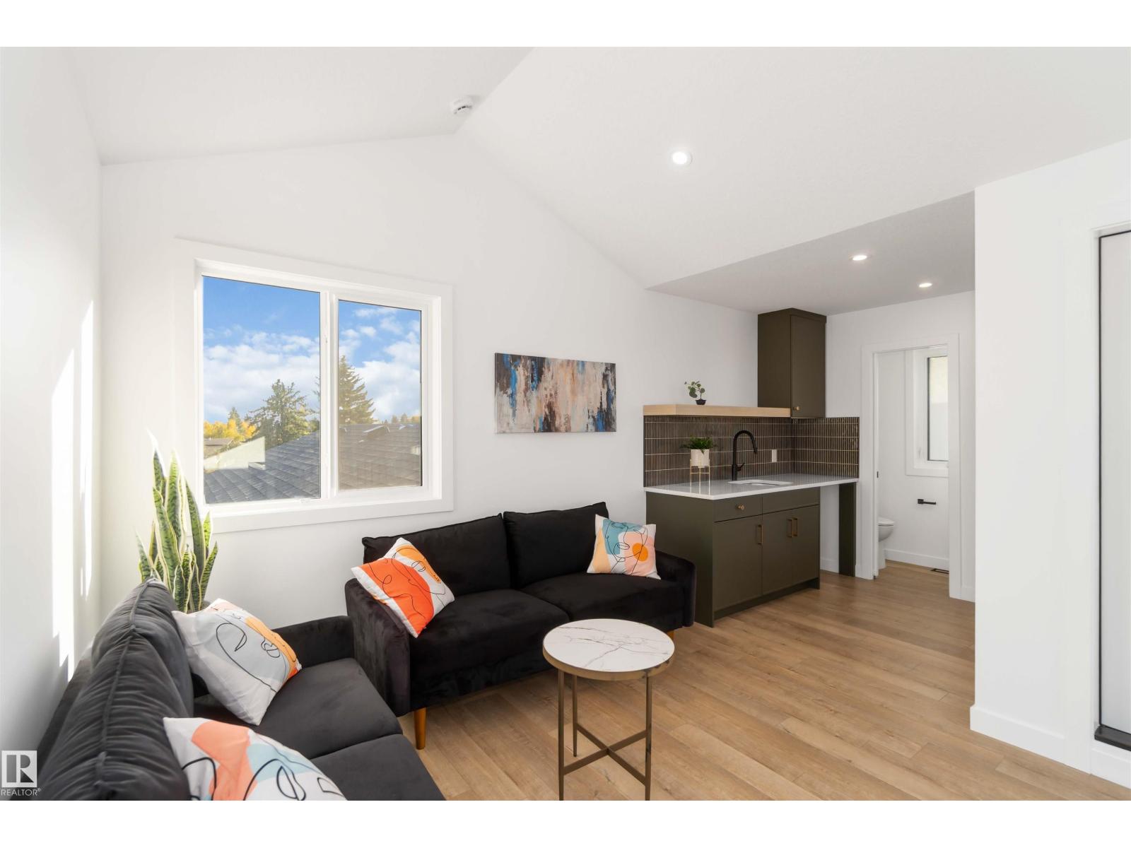 7505 ROWLAND RD NW, Edmonton