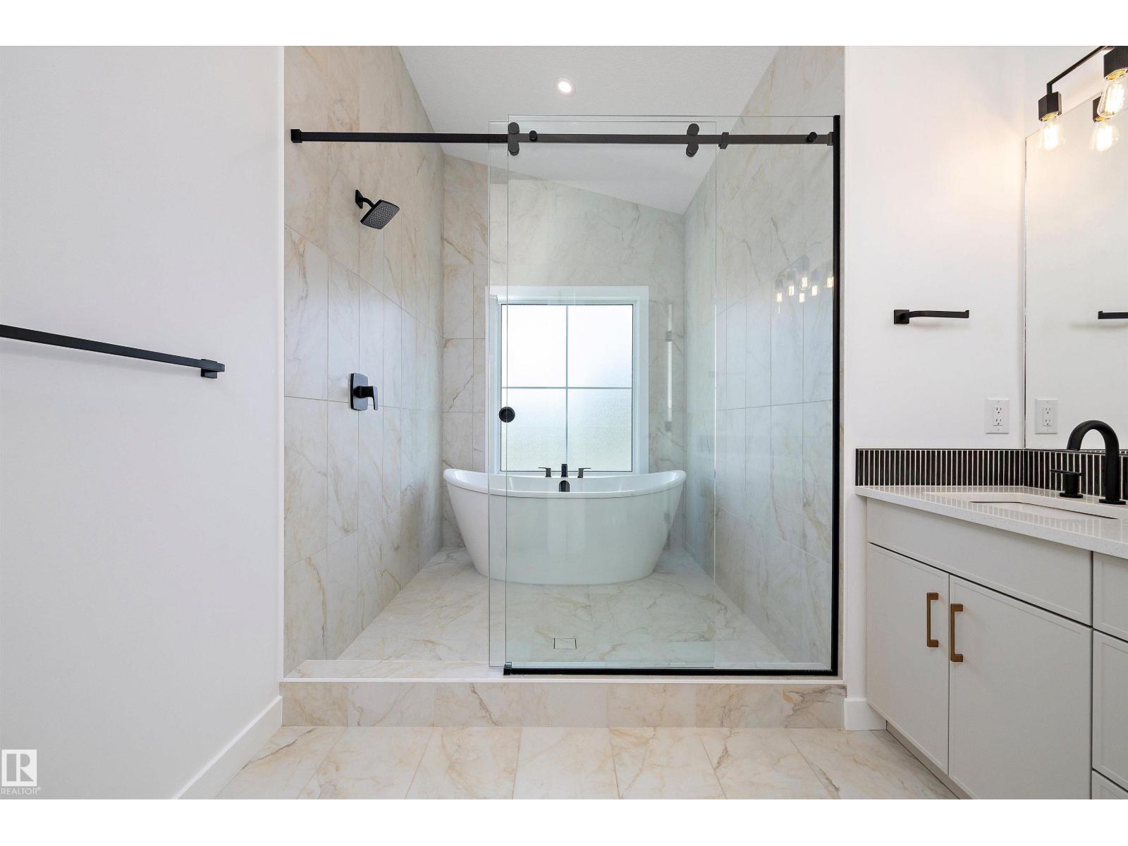 7505 ROWLAND RD NW, Edmonton